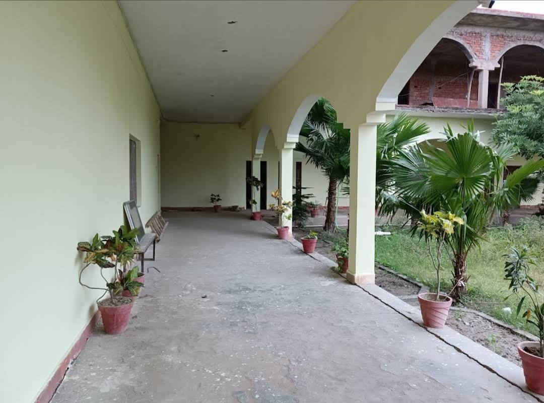 WhatsApp Image 2024-10-08 at 9.54.13 PM (1)